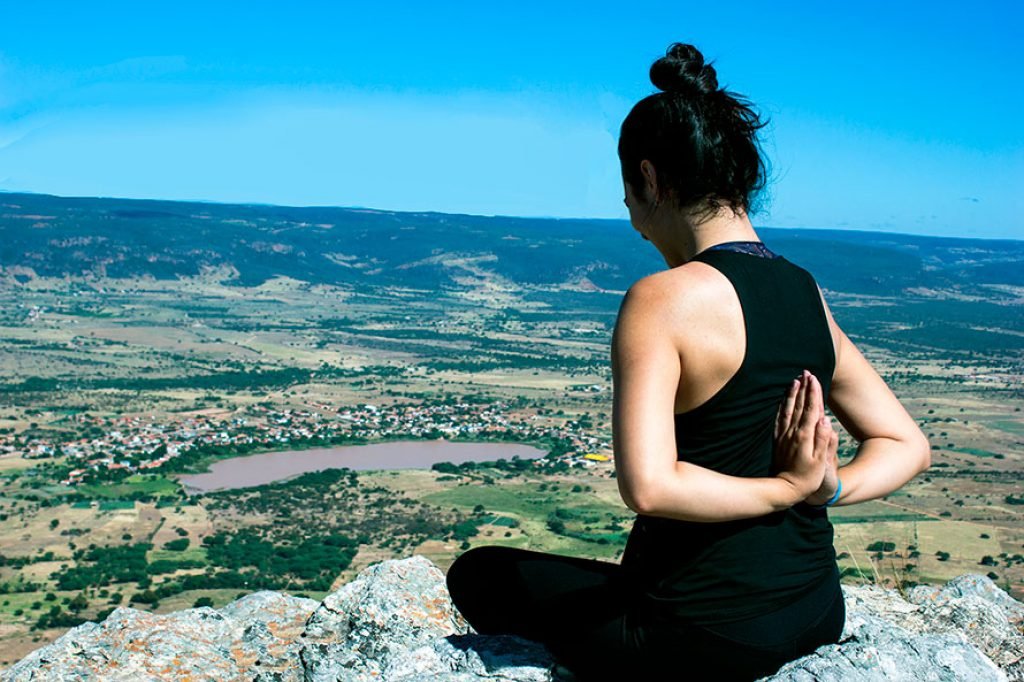 Meditação Yoga - Morro do Chapéu - Caraíbas, Paramirim
