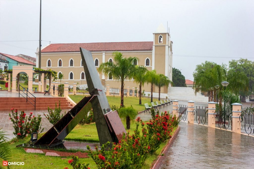 Igreja da Matriz, Praça Santo Antônio de Paramirim