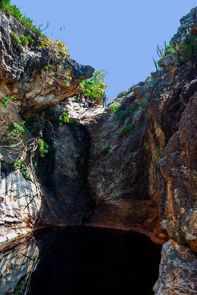 Aventureiros de Paramirim na Cacheira do Catuaba