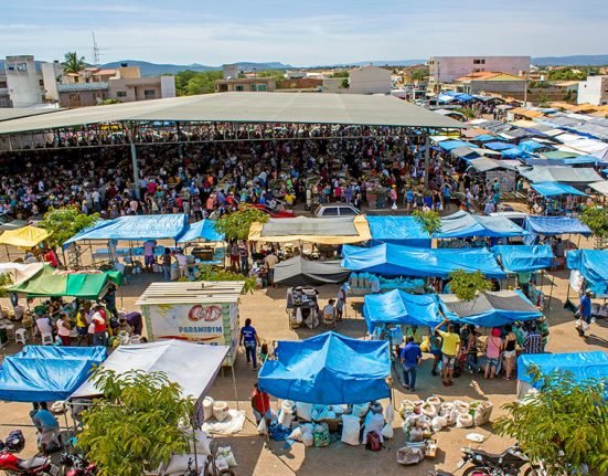 Feira Livre de Paramirim